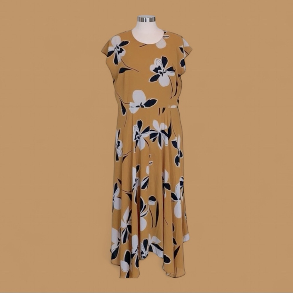 {Who What Wear} Floral Dress